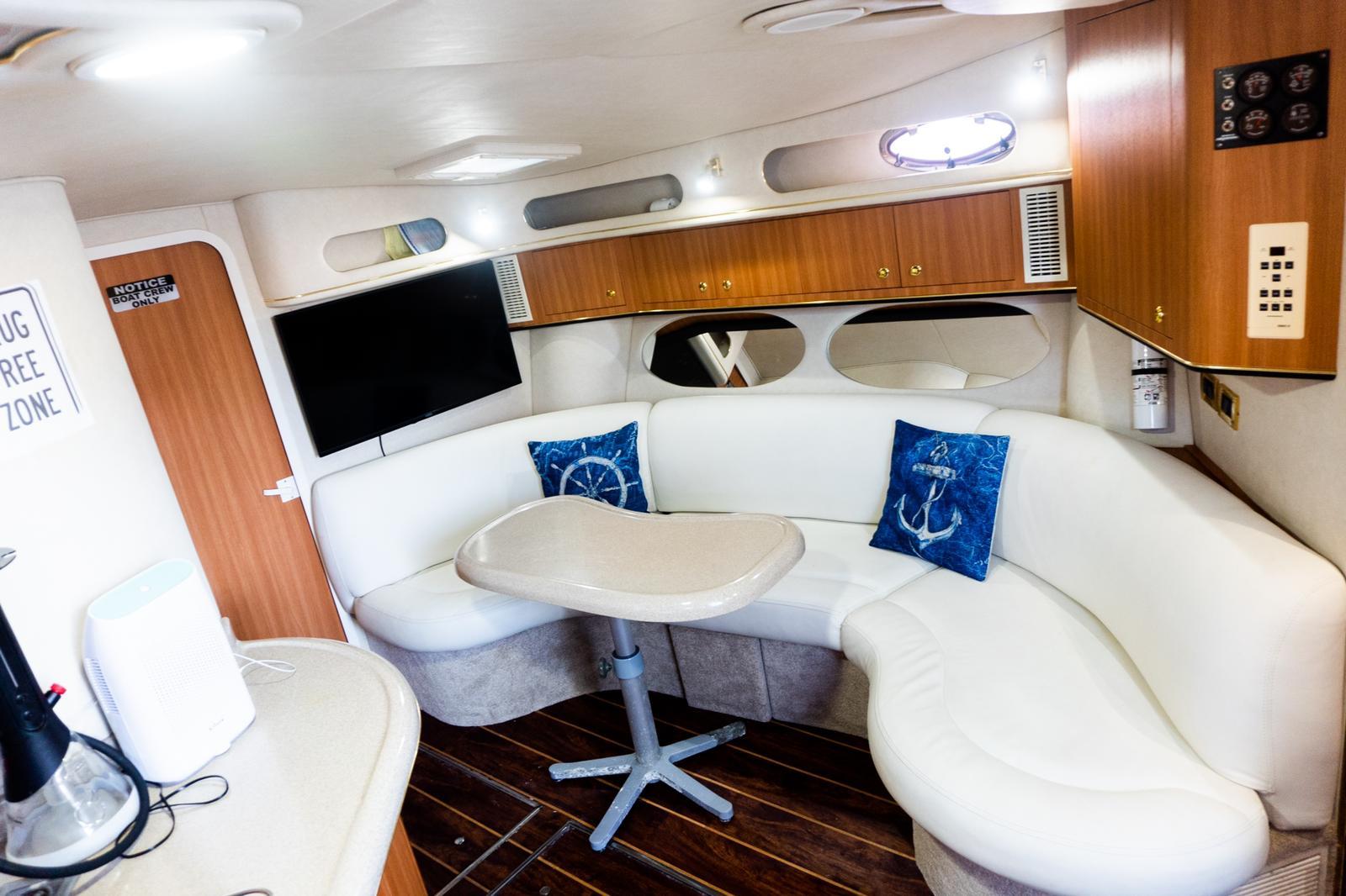 Sea Ray 44' 400 Sundancer - Salon