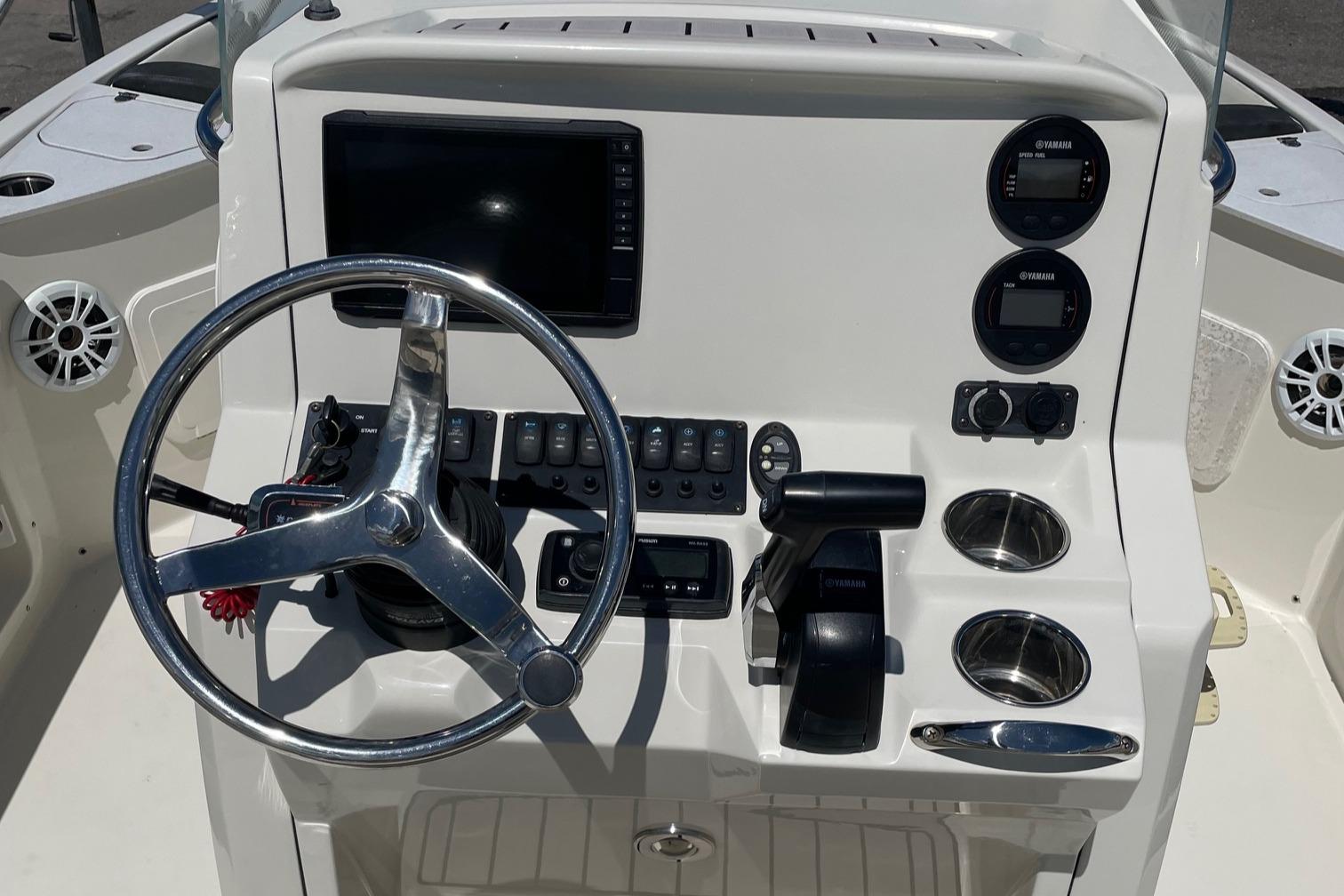 2020 Stingray 206 CC-6