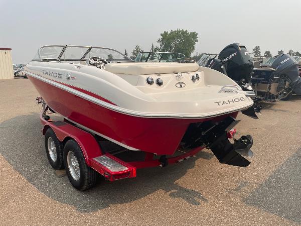 2016 Tahoe boat for sale, model of the boat is Q7 & Image # 2 of 9