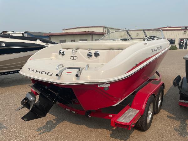 2016 Tahoe boat for sale, model of the boat is Q7 & Image # 3 of 9