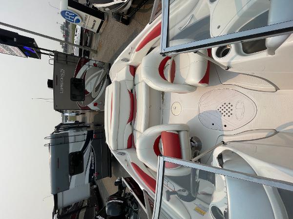 2016 Tahoe boat for sale, model of the boat is Q7 & Image # 8 of 9