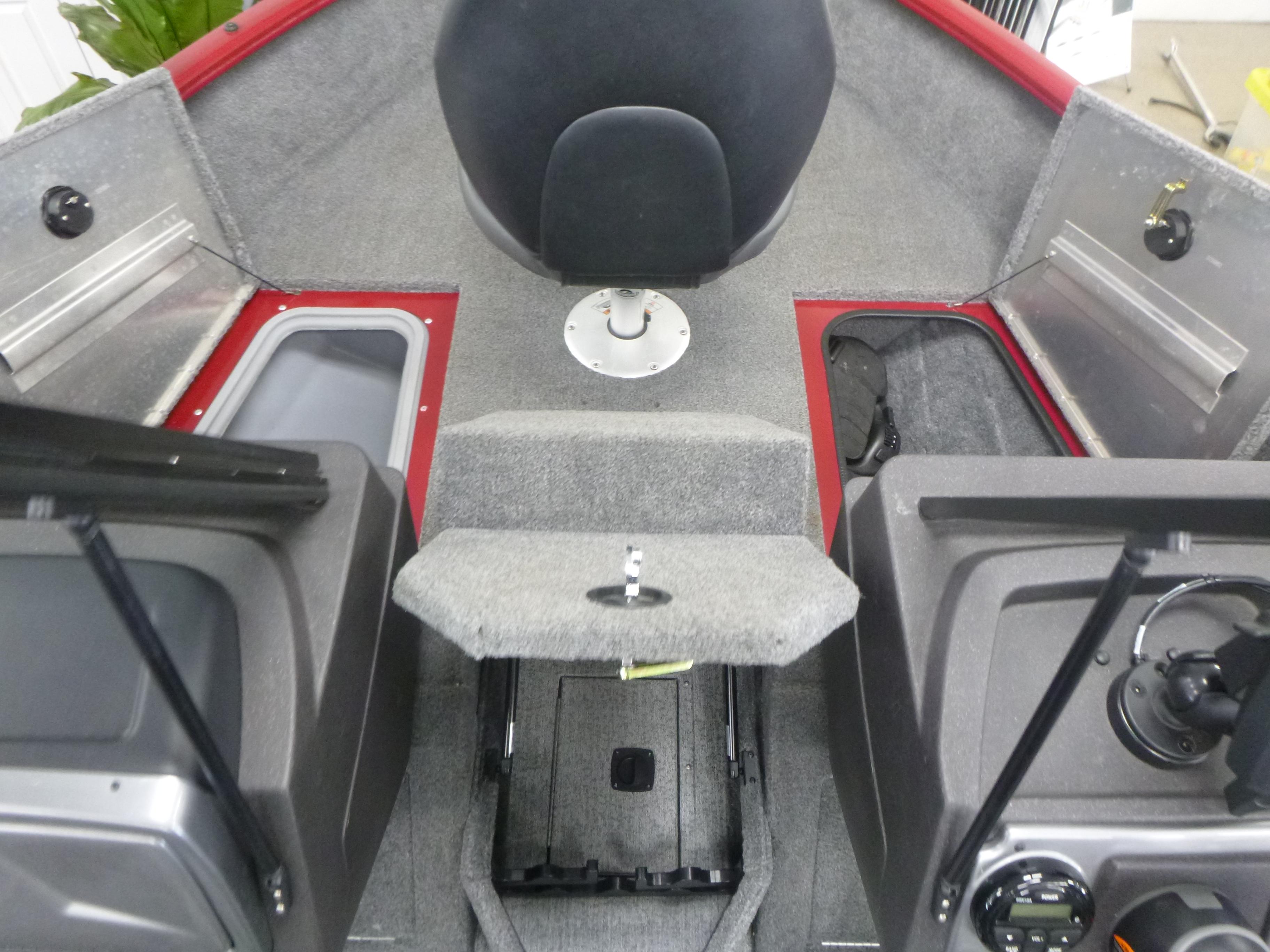 2023 Tracker PG V175 CB Gallery