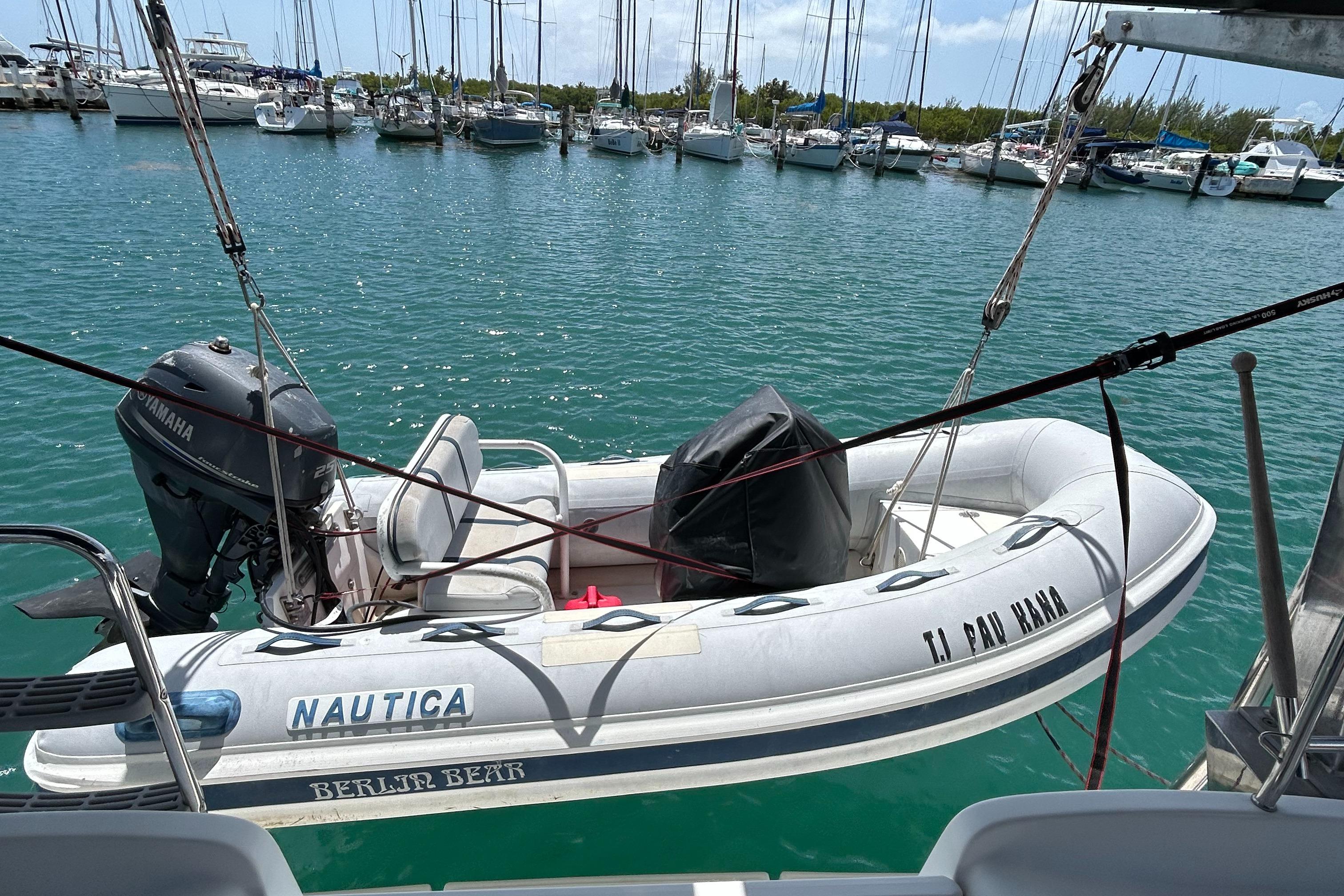 Yacht Photos Pics