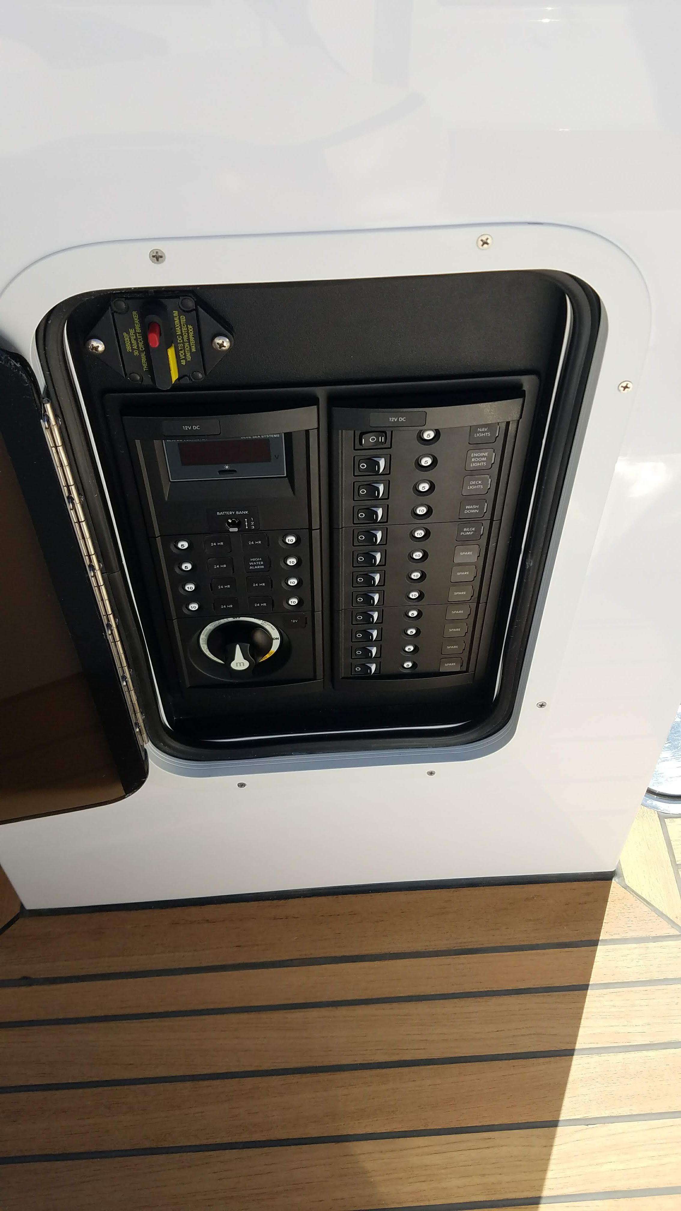 2020 Novurania LX 600 #TBBA1233D inventory image at Sun Country Yachts, South Lake Union (Seattle) 2020 Novurania LX 600 #TBBA1233D inventory image at Sun Country Yachts, South Lake Union (Seattle)