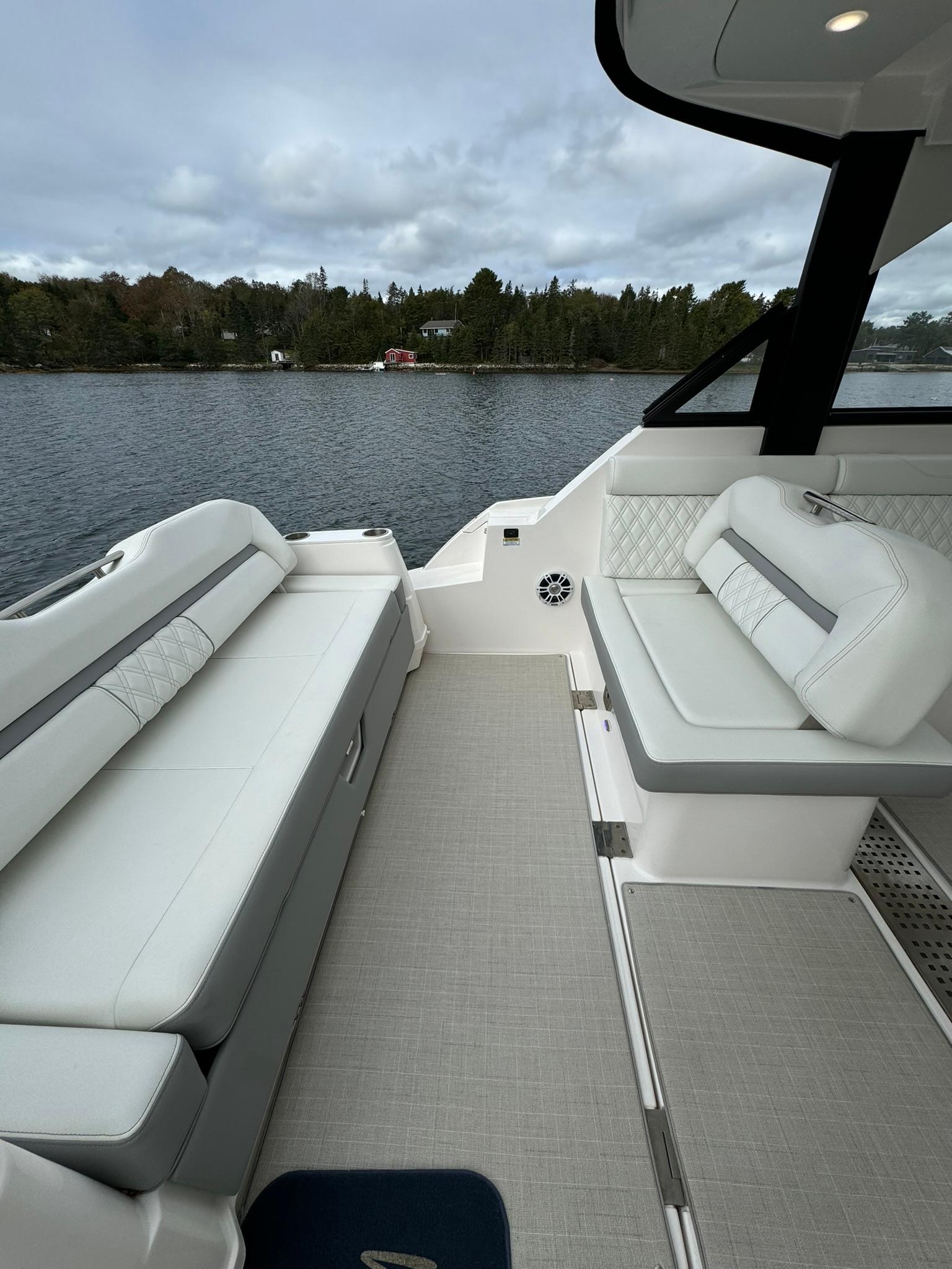 2023-regal-36-xo-power-9561135-20240925124947524-1_XLARGE