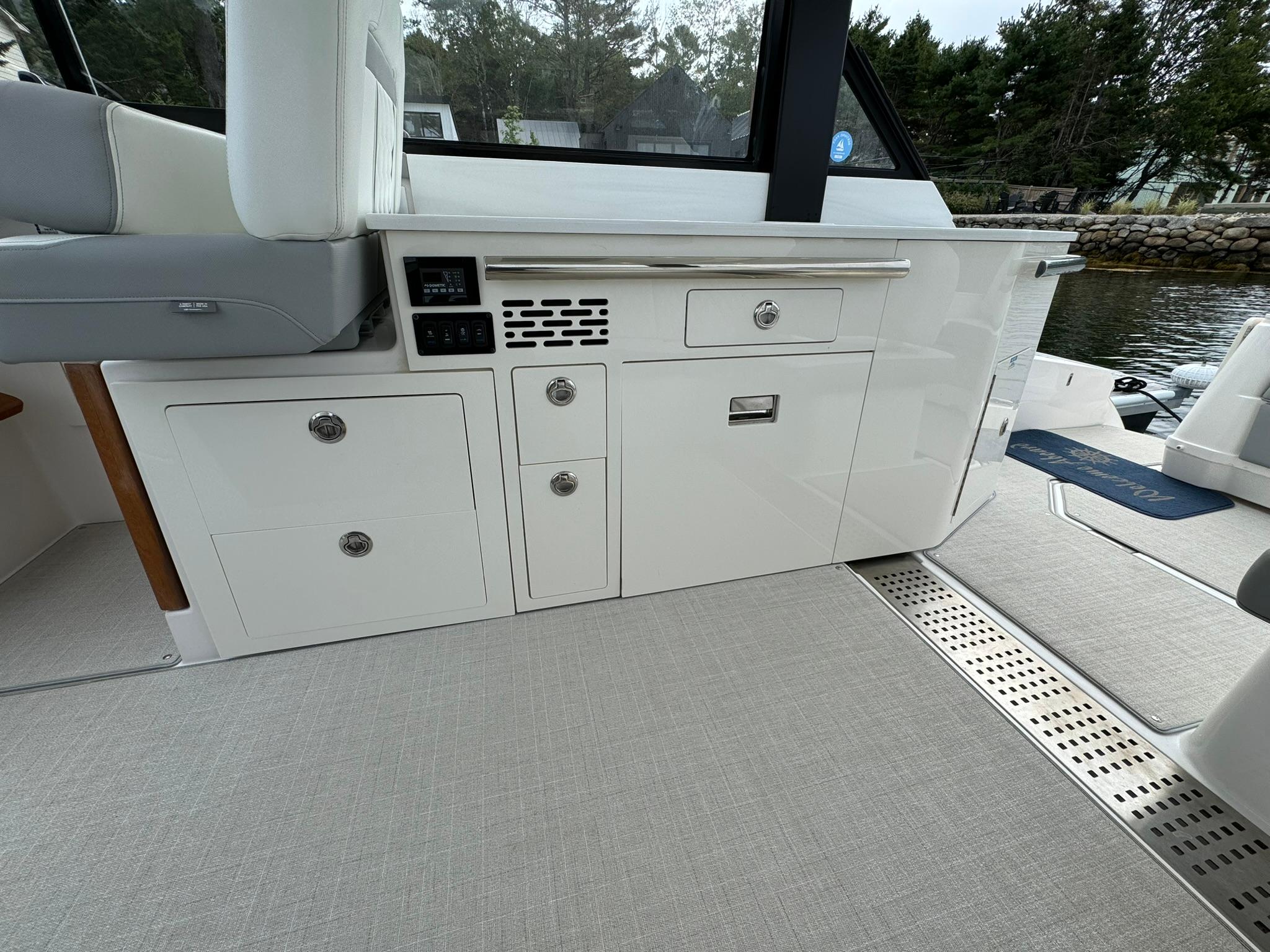 2023-regal-36-xo-power-9561135-20240925125015931-1_XLARGE