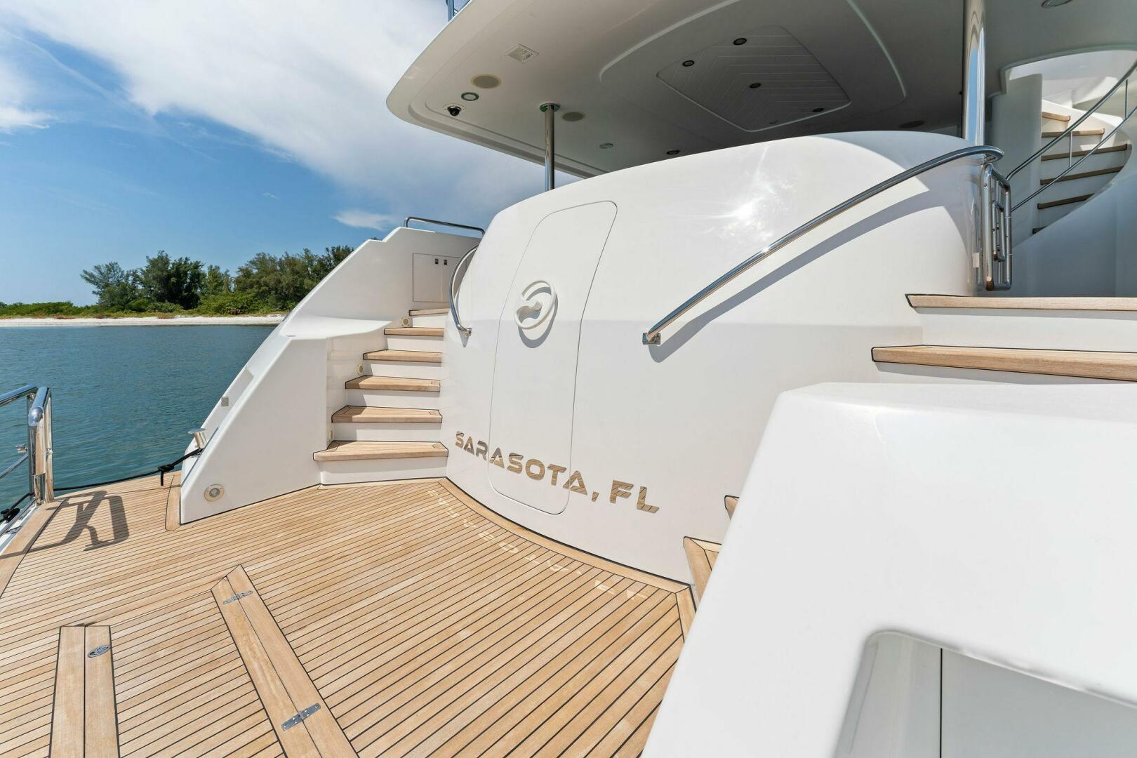 2002 112 Westport Motor Yacht Eclipse Deck