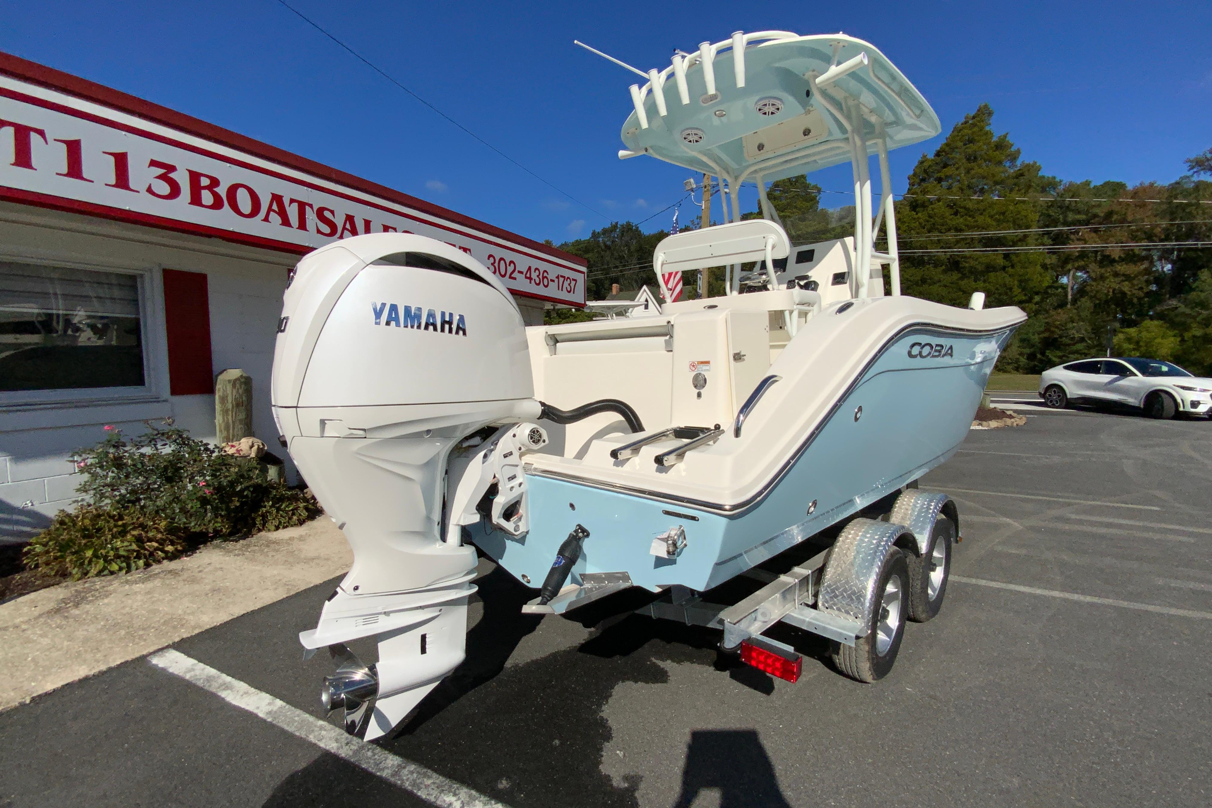 2026 Cobia 220 Center Console-9