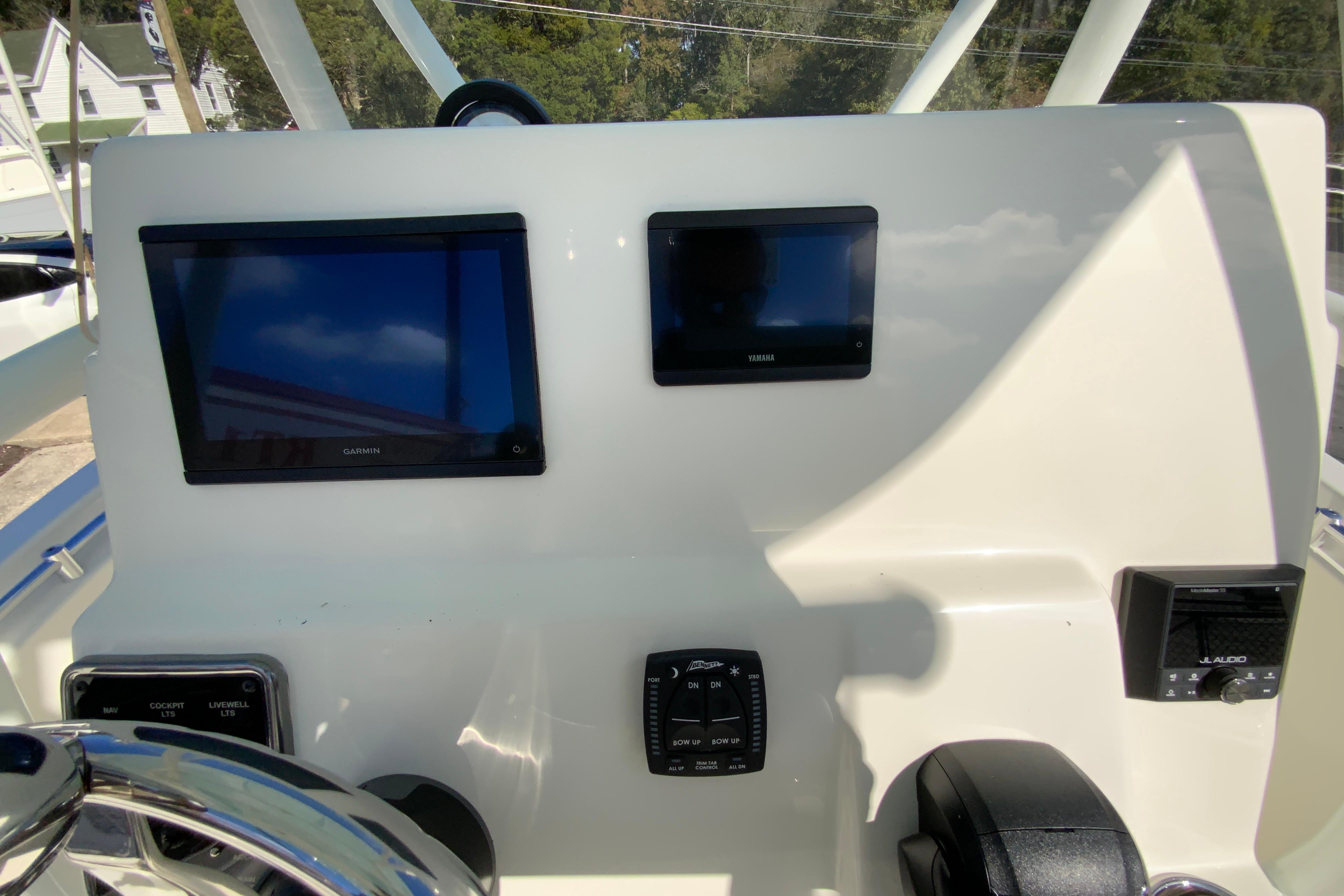 2026 Cobia 220 Center Console-12