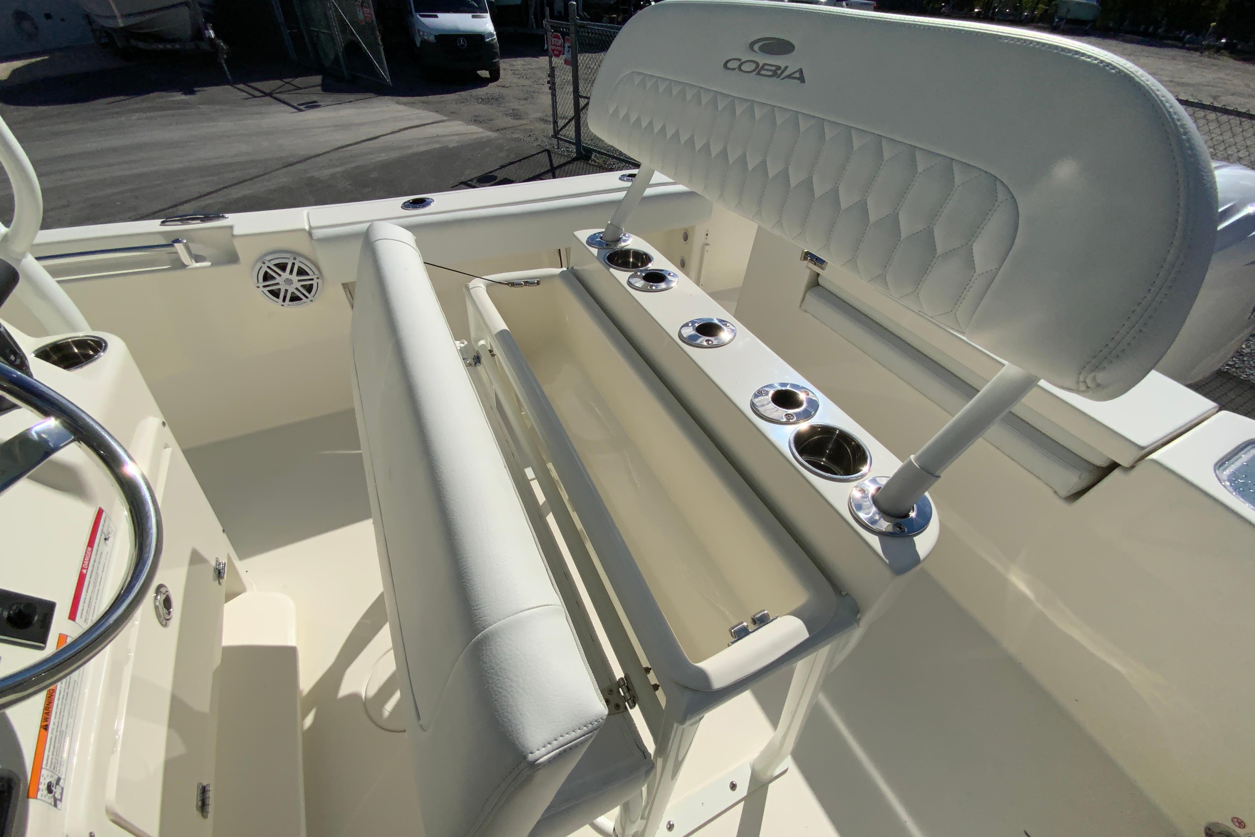 2026 Cobia 220 Center Console-15