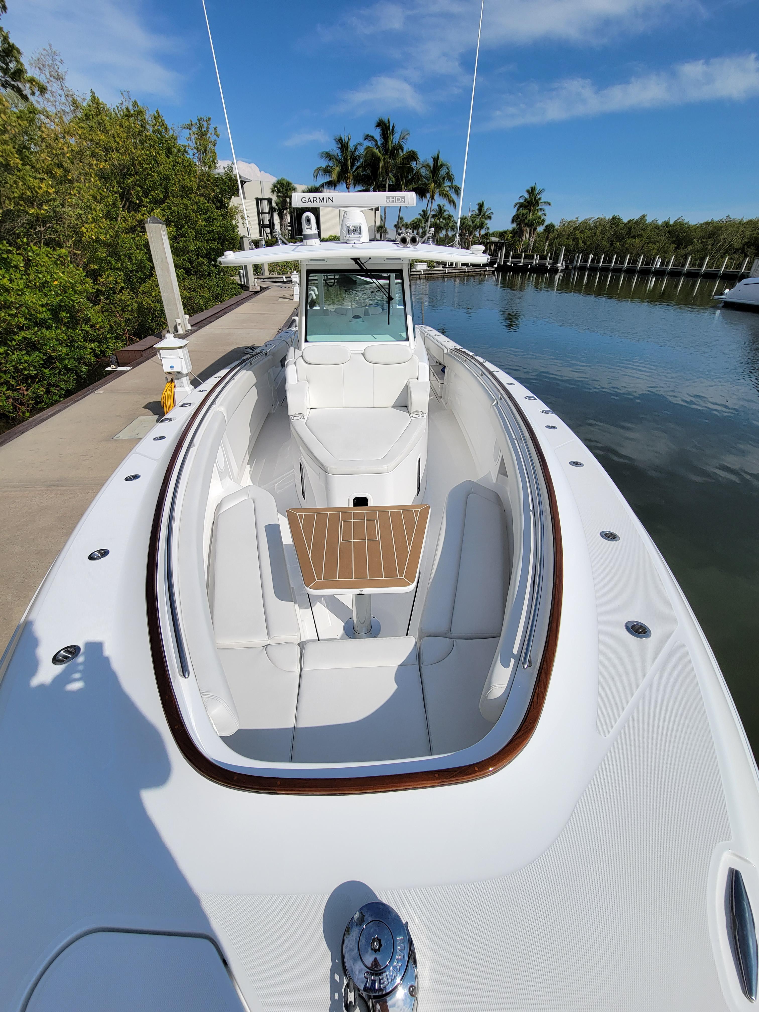 2021 42 HCB 42 Lujo Boats for Sale