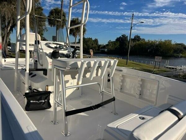 18' Bayliner, Listing Number 100913996, - Photo No. 10