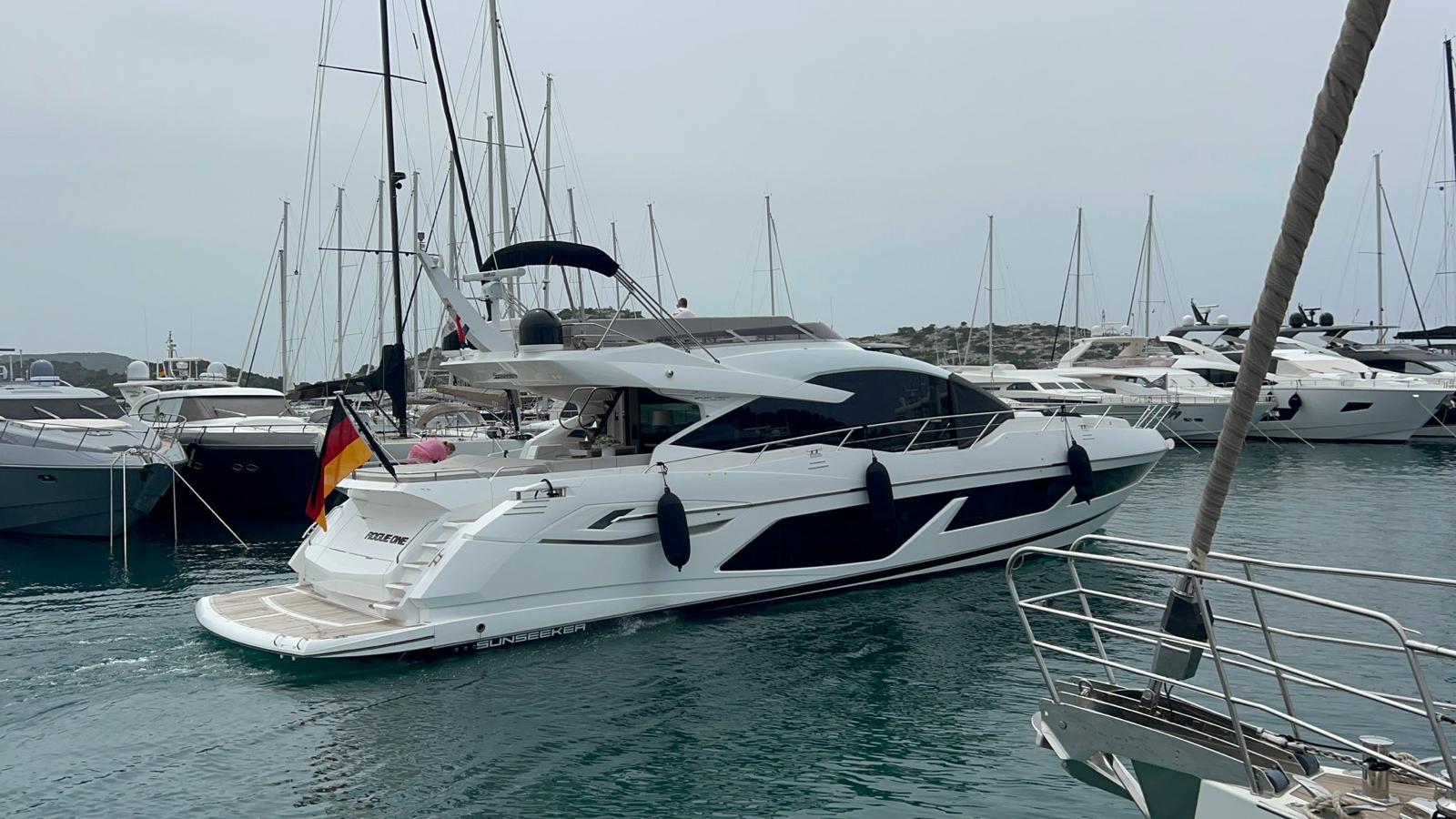 Rogue One Sunseeker 74 Sport Yacht 2019 for sale in Tribunj 