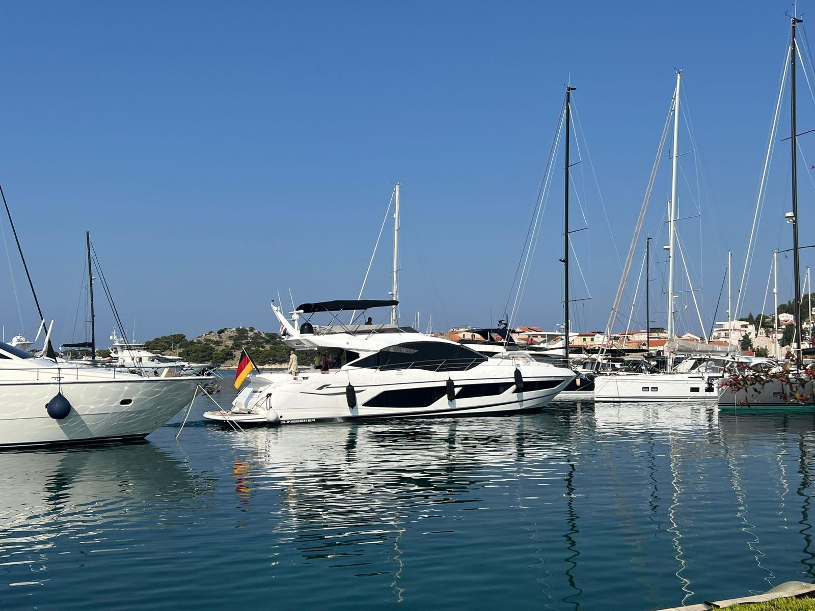 Rogue One Sunseeker 74 Sport Yacht 2019 for sale in Tribunj 