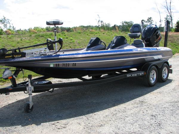 2017 Skeeter boat for sale, model of the boat is ZX225 & Image # 2 of 16
