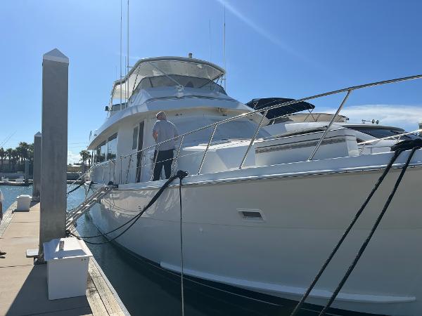 1995 Hatteras 74 Cockpit Motor Yacht
