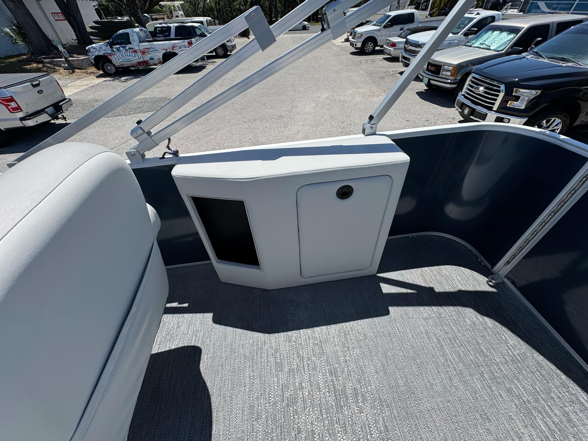 2025 Sweetwater 2286 C-9