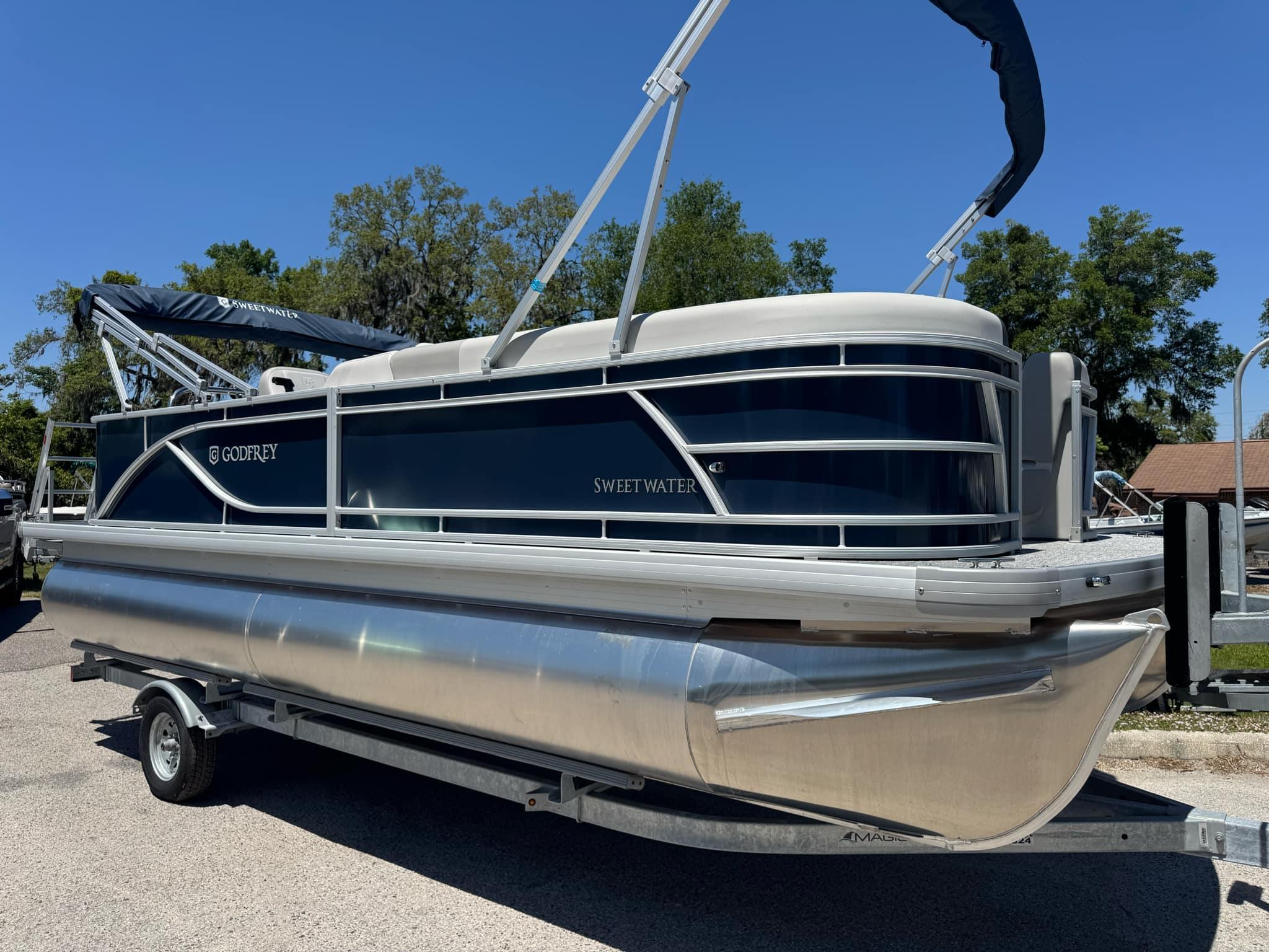2025 Sweetwater 2286 C