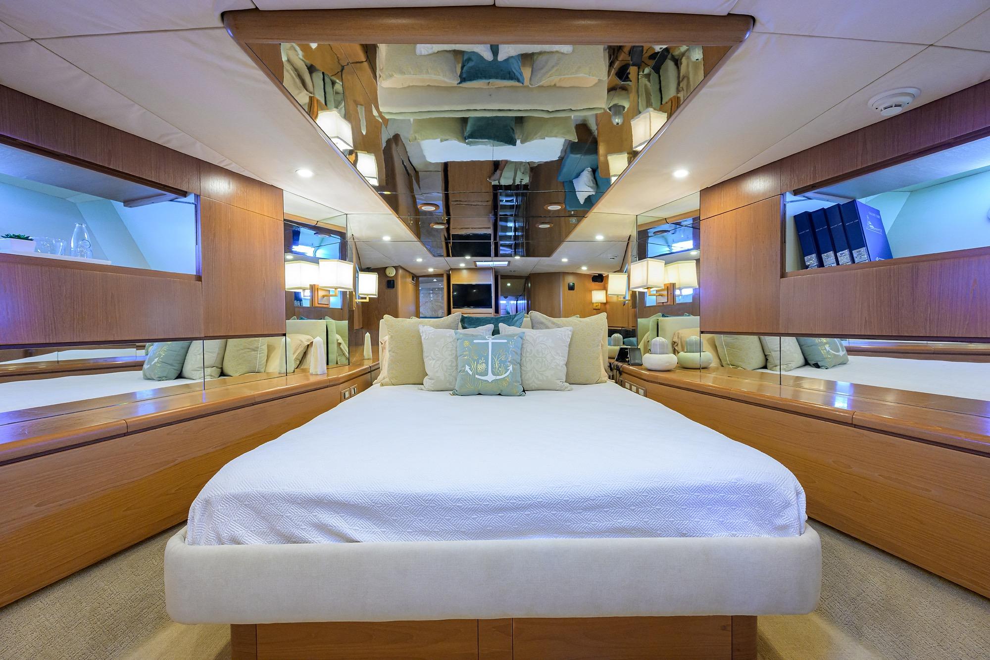 Boat image 79