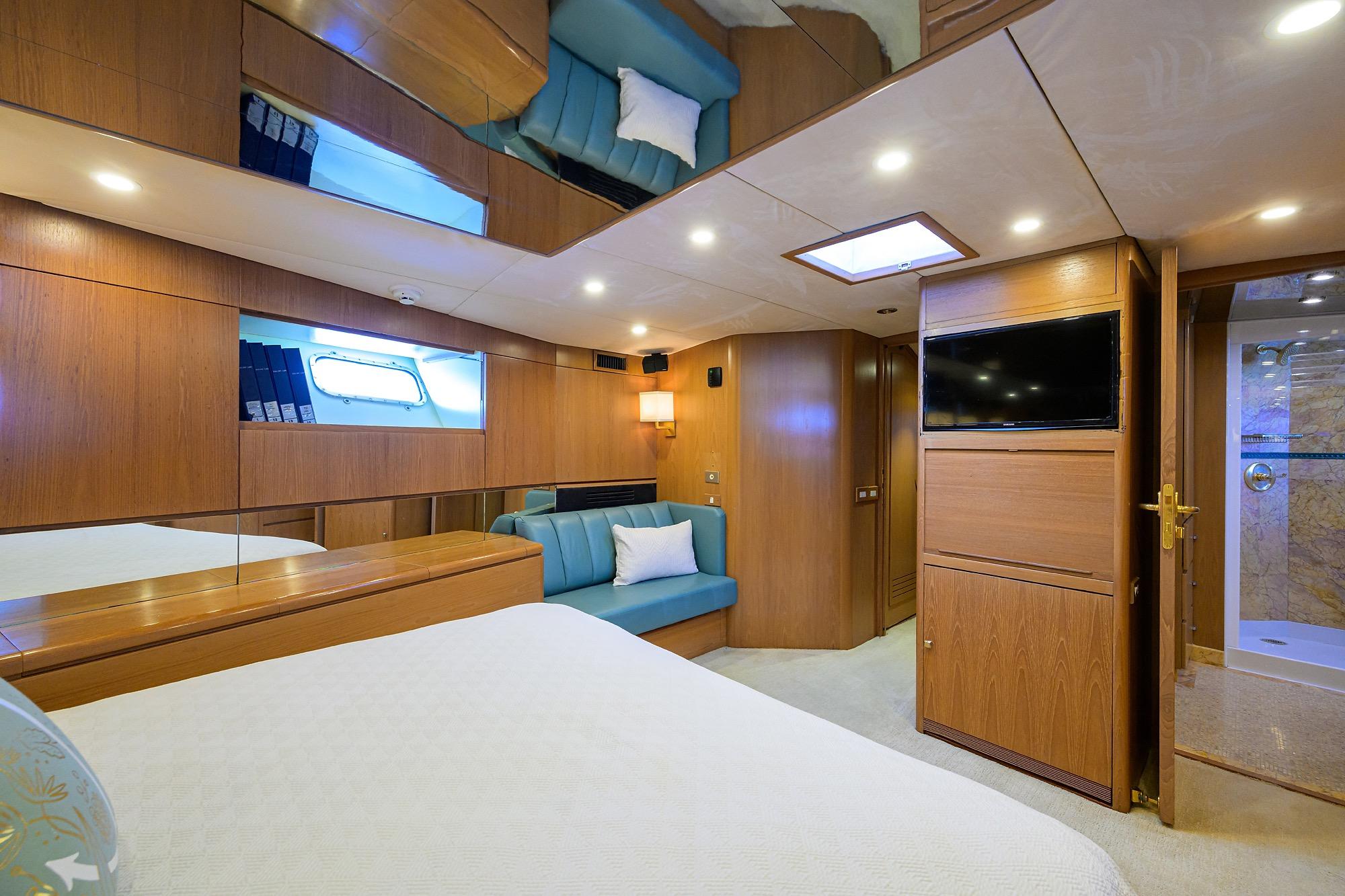 Boat image 81