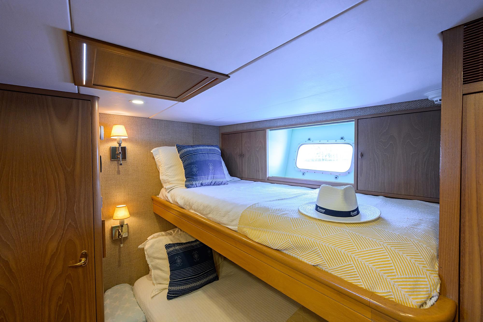 Boat image 129