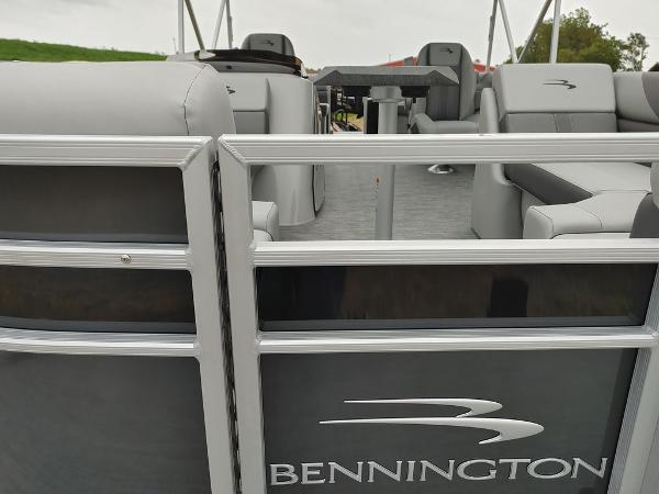 2021 Bennington boat for sale, model of the boat is 24SSRX & Image # 6 of 11