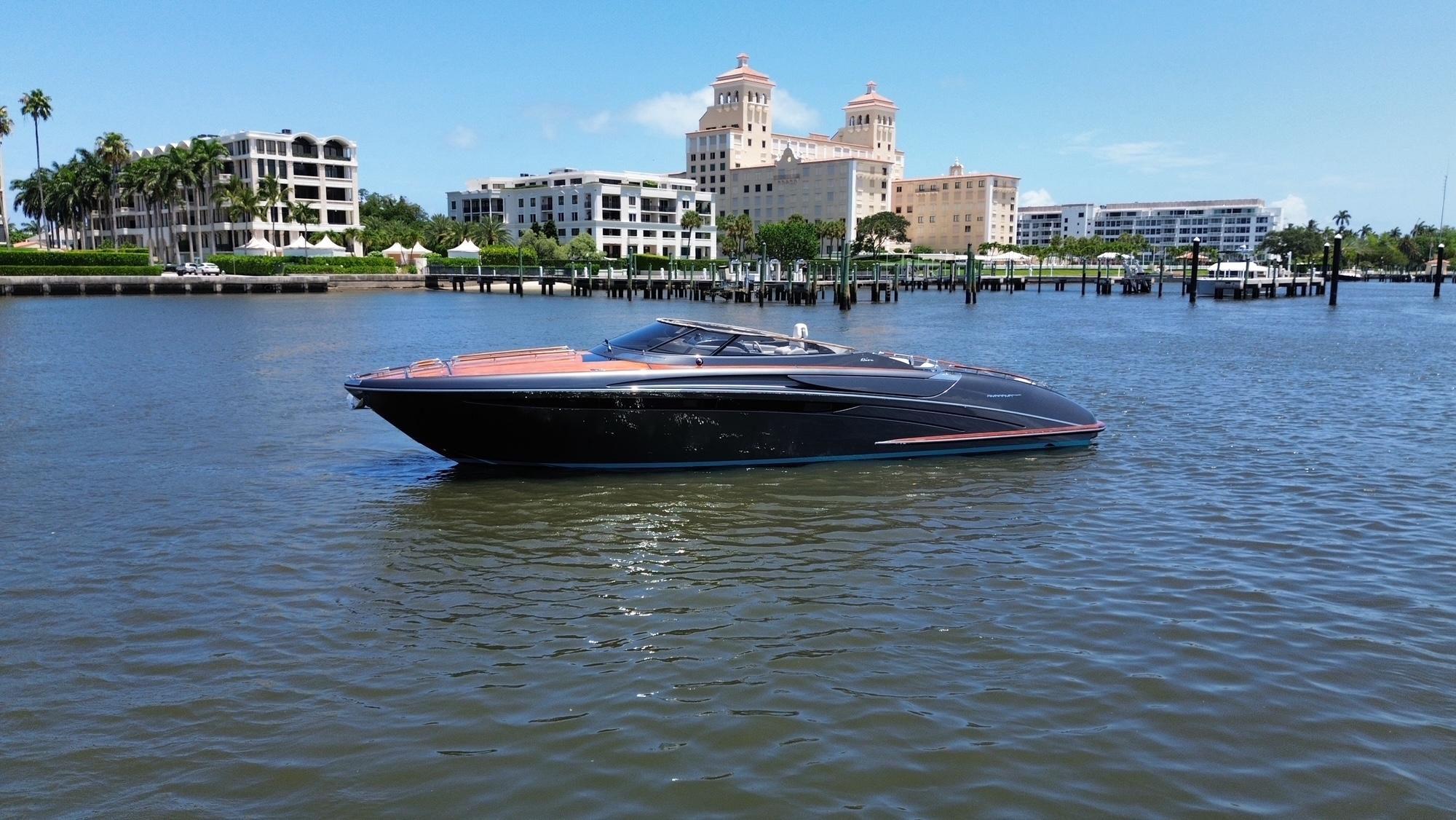 Riva-Rivarama Super 2015-Lady D FL-US-9761109 | Thumbnail