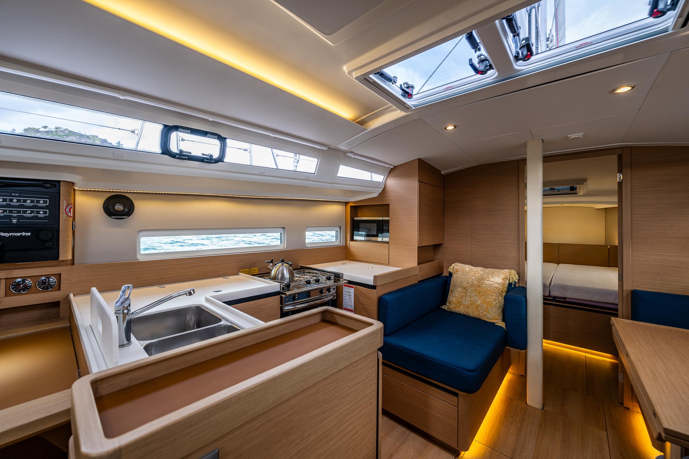 Jeanneau-Sun Odyssey 410 2022-Into The Blue WA-US-9751190 | Thumbnail