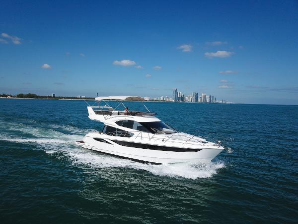 2016 Galeon 42' Photo of 2016 Galeon 42'