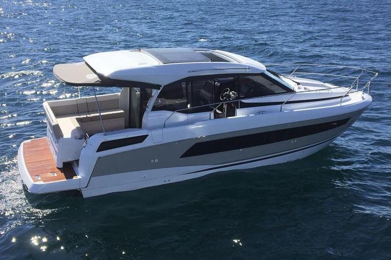 2019 Jeanneau NC 33