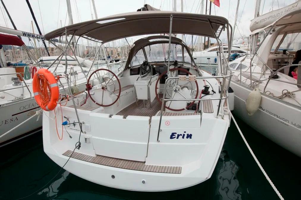 Erin Yacht Photos Pics 