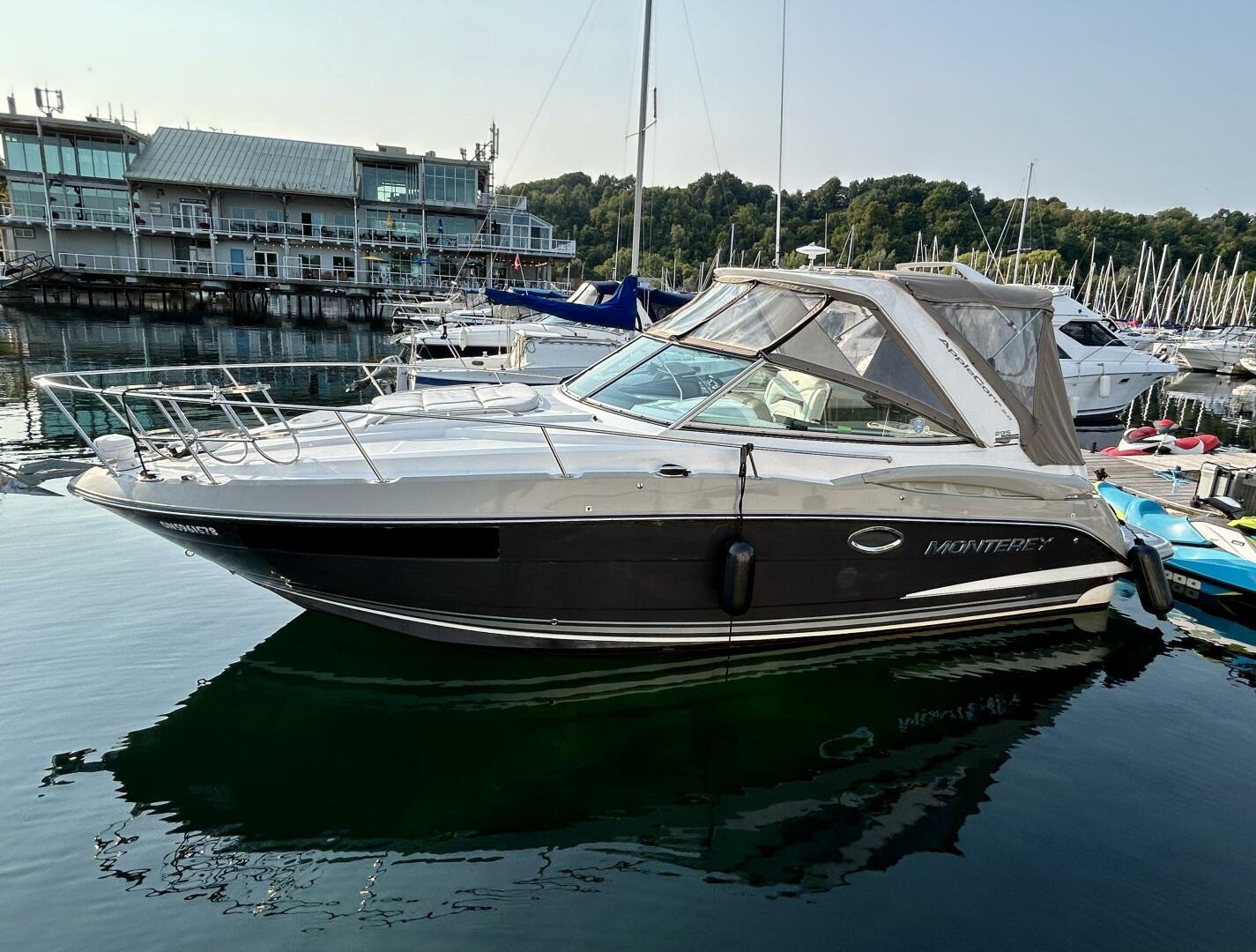 2018-monterey-295-sport-yacht-power-9531212-20250402082505607-1_XLARGE