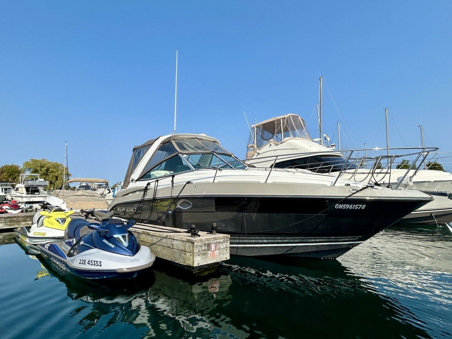 2018-monterey-295-sport-yacht-power-9531212-20250402082511597-1_XLARGE