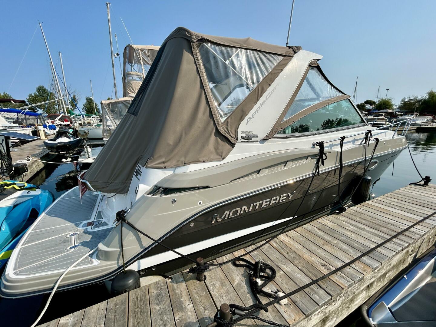 2018-monterey-295-sport-yacht-power-9531212-20250402082519677-1_XLARGE