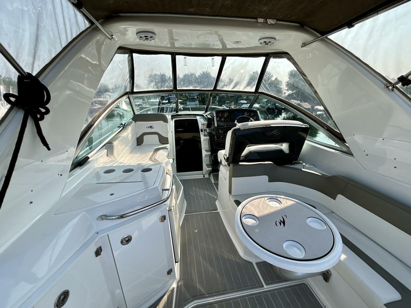 2018-monterey-295-sport-yacht-power-9531212-20250402082545595-1_XLARGE
