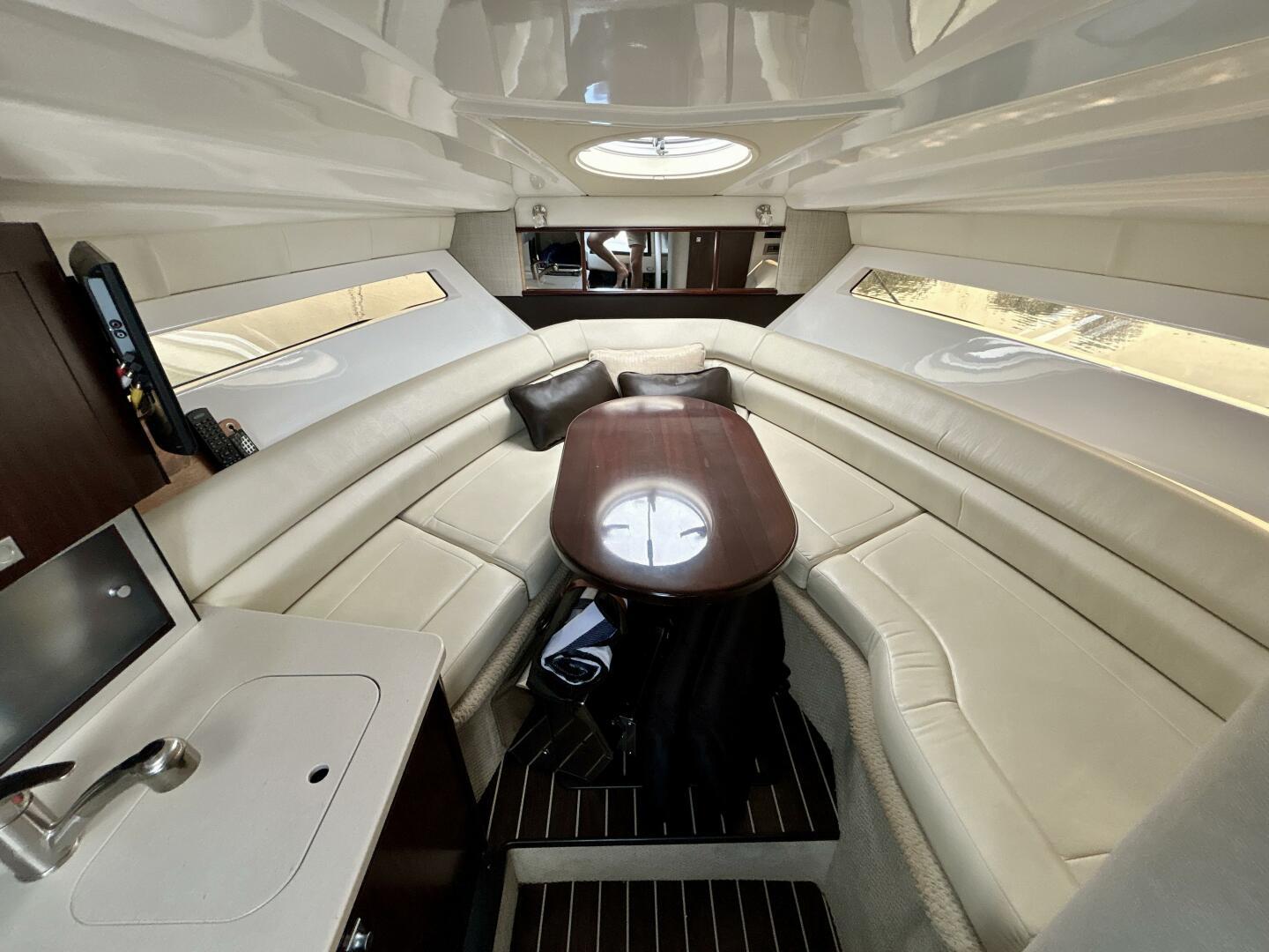 2018-monterey-295-sport-yacht-power-9531212-20250402082621818-1_XLARGE