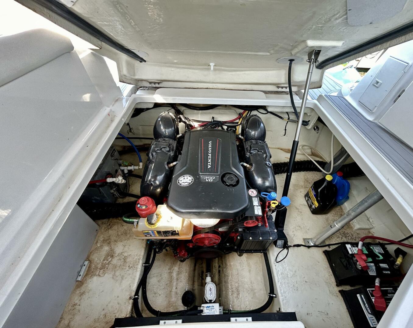 2018-monterey-295-sport-yacht-power-9531212-20250402082643820-1_XLARGE