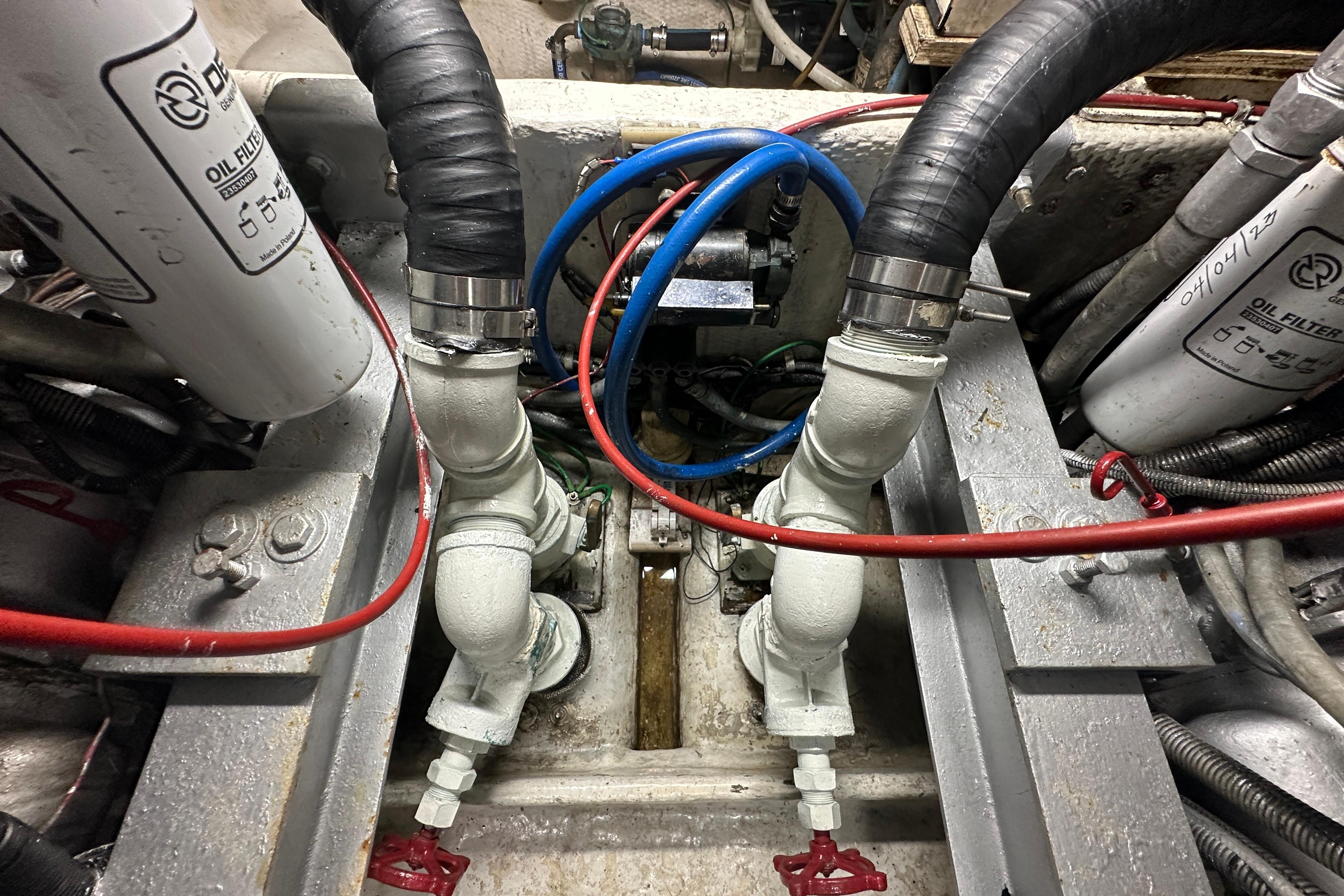 1990 Viking 43 Convertible | Yachts360