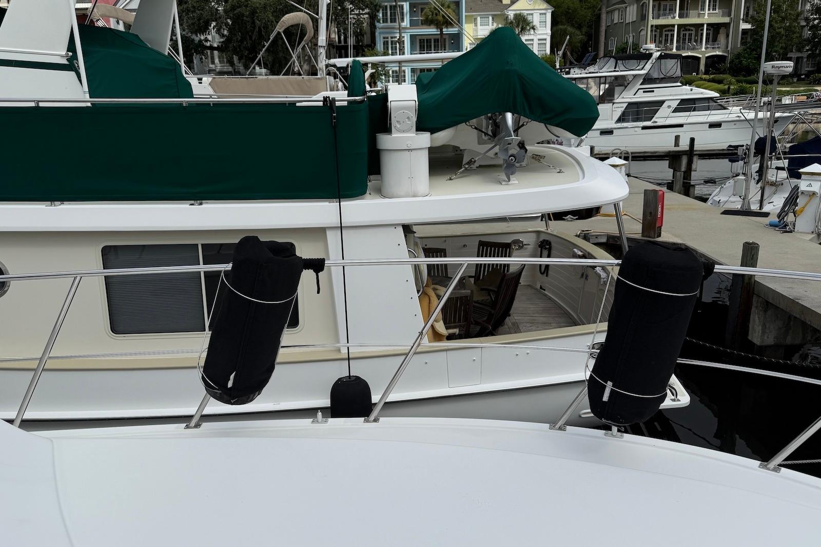 SC 10461 KM Knot 10 Yacht Sales SC 10461 KM Knot 10 Yacht Sales