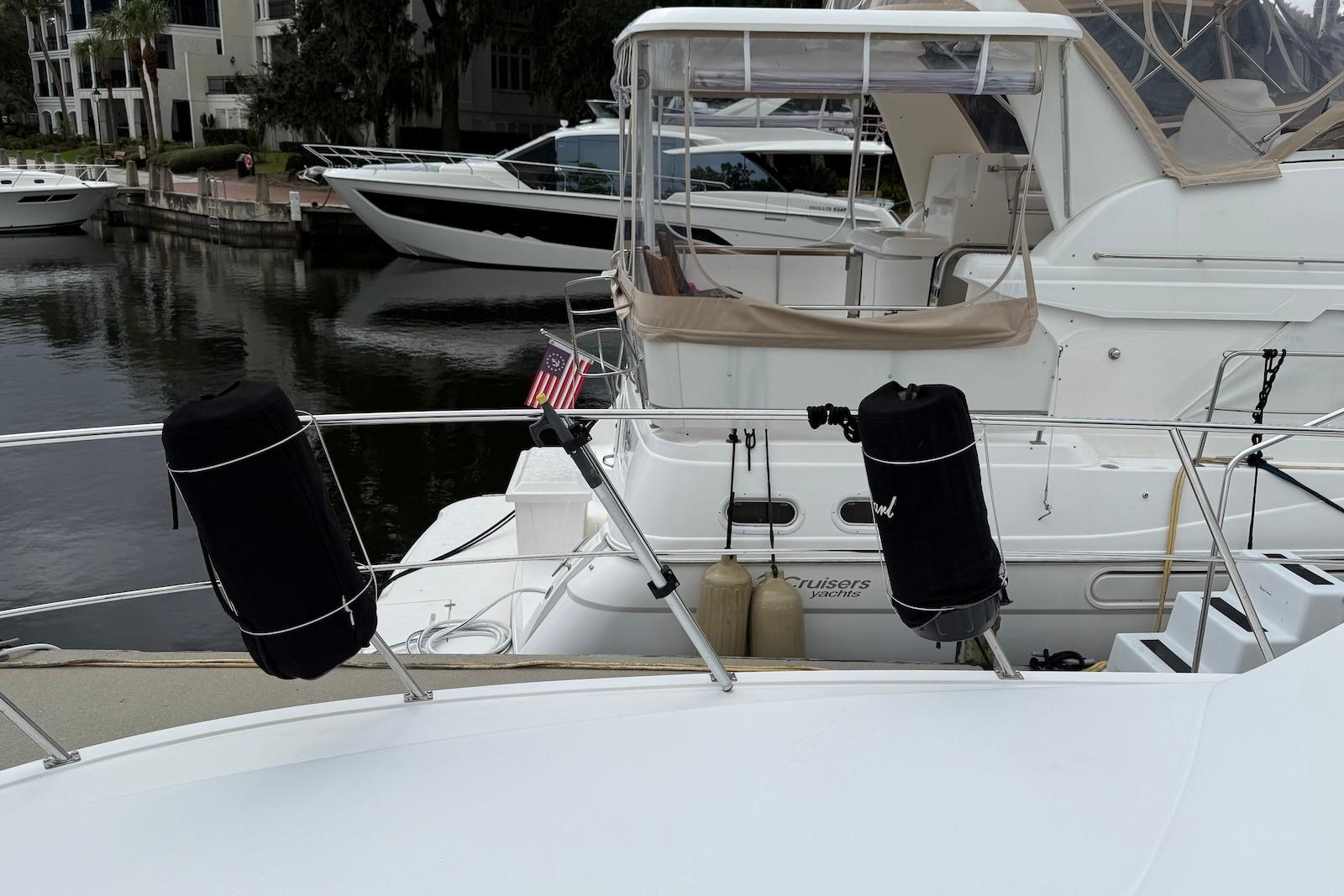 SC 10461 KM Knot 10 Yacht Sales SC 10461 KM Knot 10 Yacht Sales