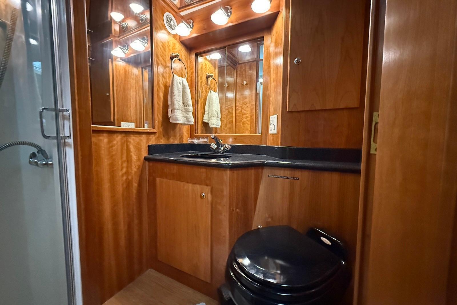 SC 10461 KM Knot 10 Yacht Sales SC 10461 KM Knot 10 Yacht Sales