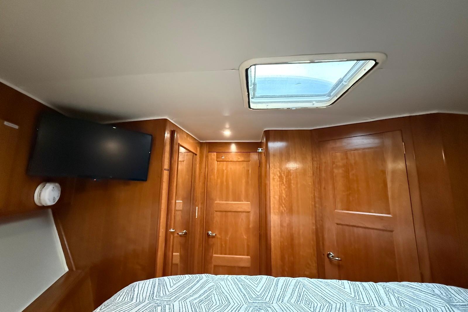 SC 10461 KM Knot 10 Yacht Sales SC 10461 KM Knot 10 Yacht Sales