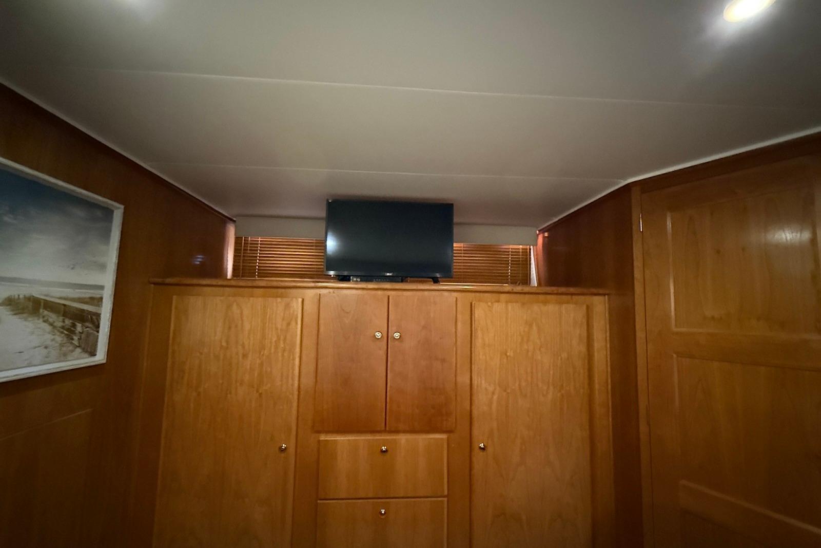 SC 10461 KM Knot 10 Yacht Sales SC 10461 KM Knot 10 Yacht Sales