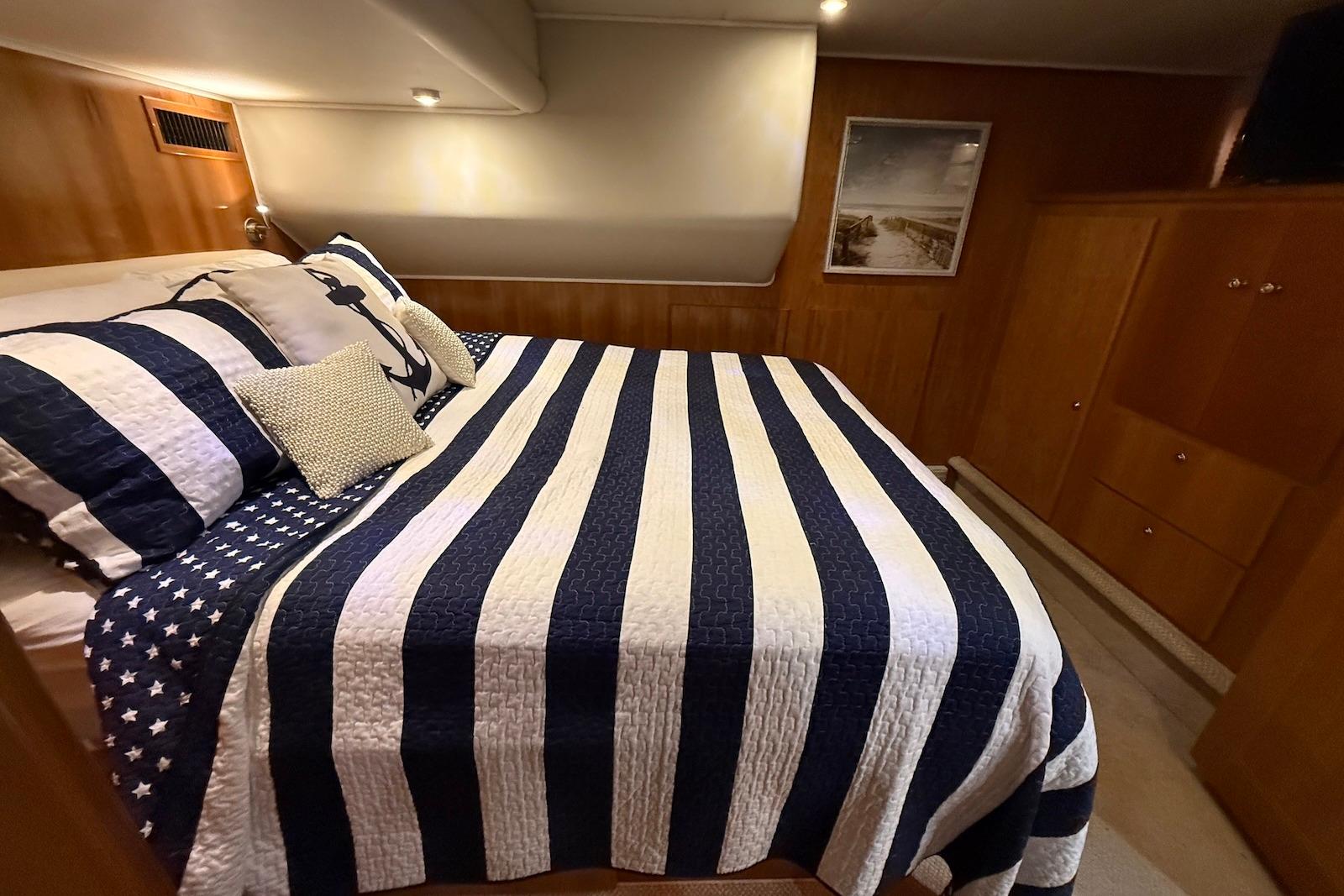 SC 10461 KM Knot 10 Yacht Sales SC 10461 KM Knot 10 Yacht Sales