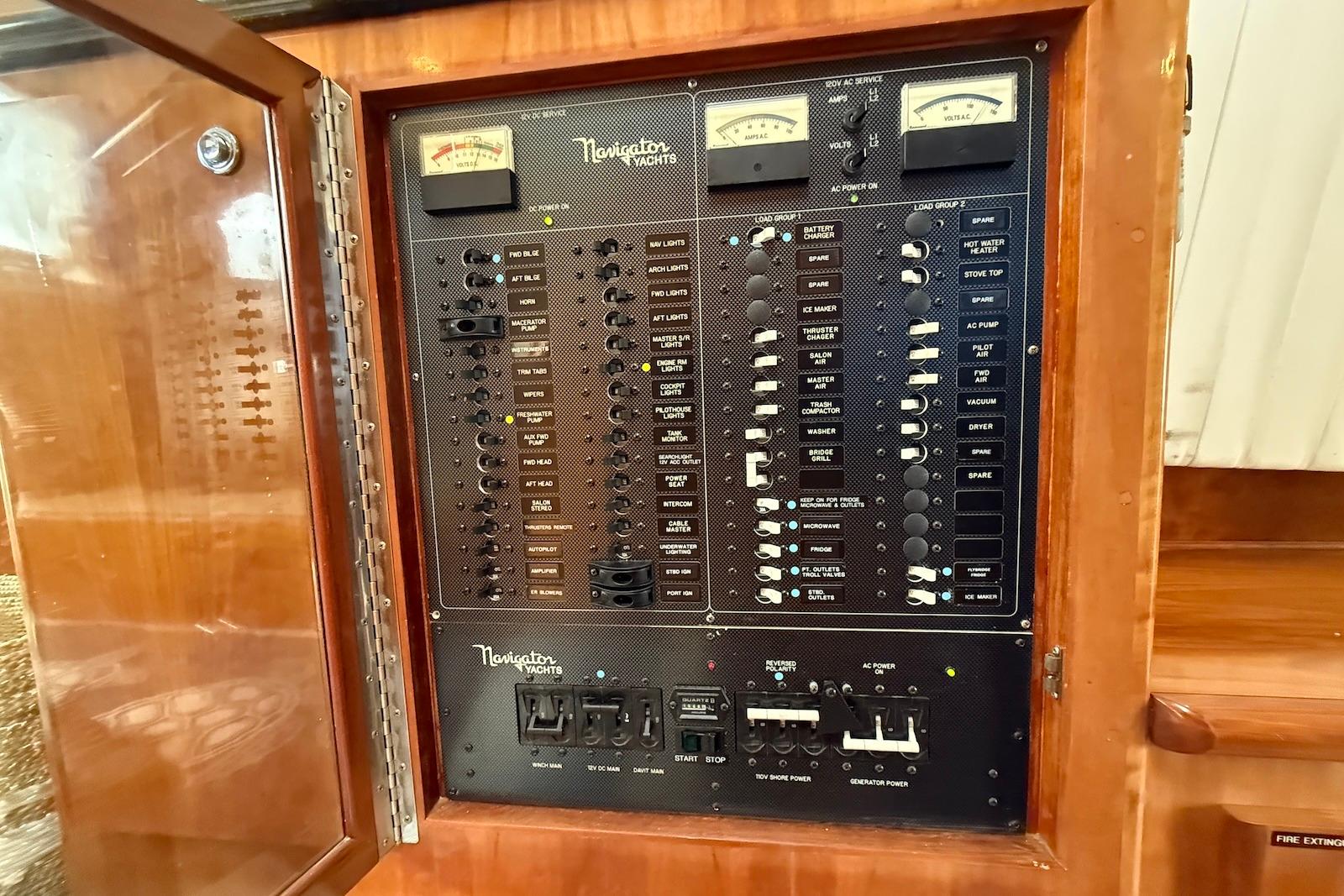 SC 10461 KM Knot 10 Yacht Sales SC 10461 KM Knot 10 Yacht Sales