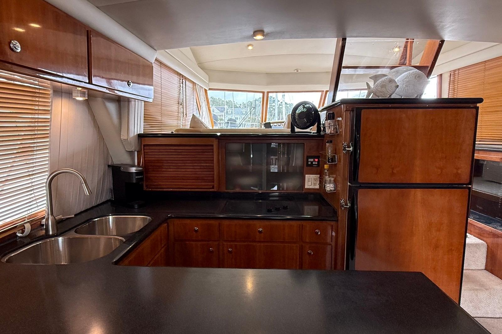 SC 10461 KM Knot 10 Yacht Sales SC 10461 KM Knot 10 Yacht Sales