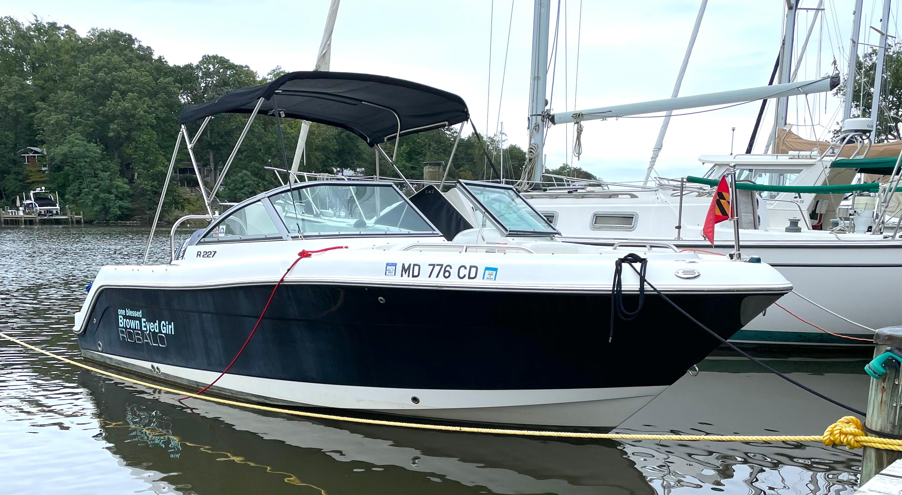 2008 Robalo R227 Dual Console