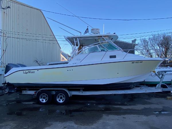 27' Edgewater 265 Express