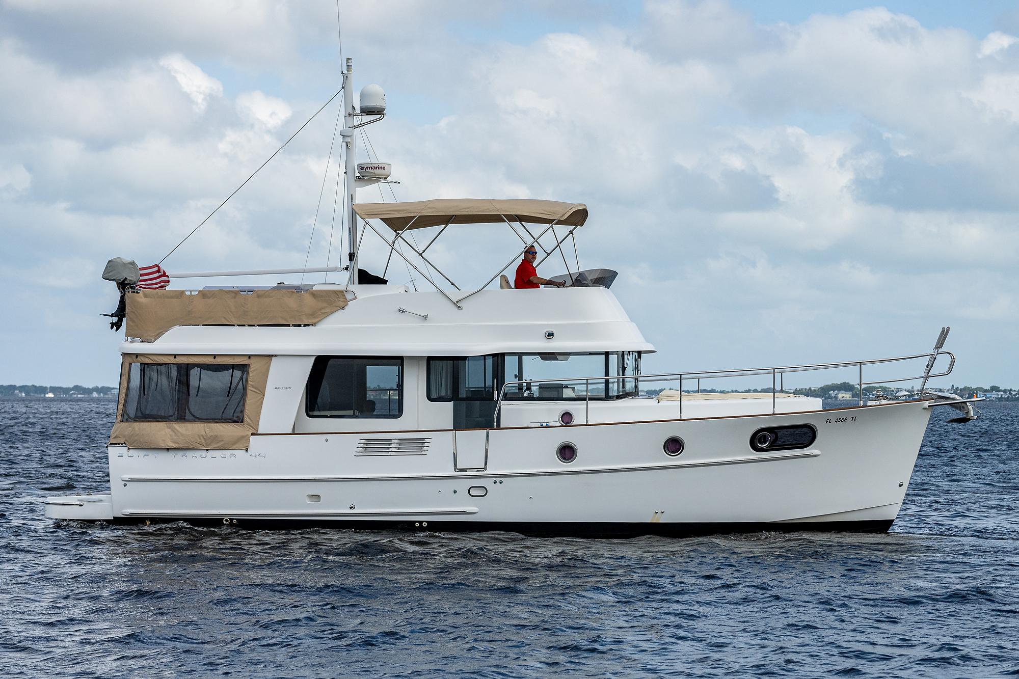 Beneteau 44 Southern Trawl - Profile