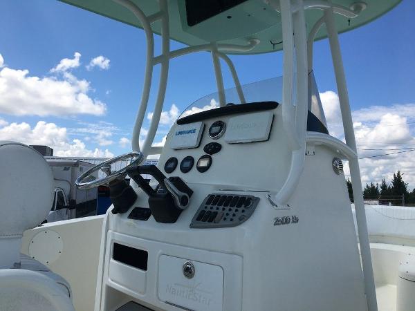 2014 Nautic Star boat for sale, model of the boat is 2500XS & Image # 3 of 11